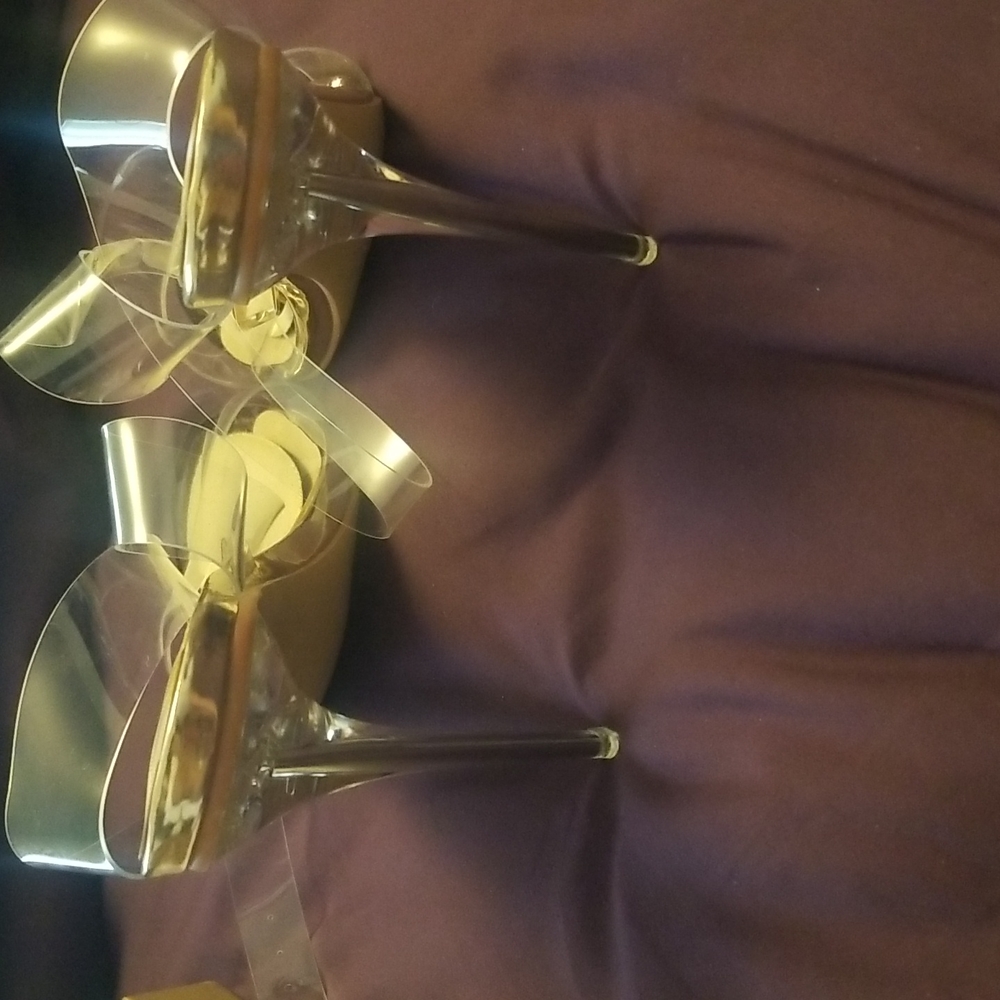 Heels - Picture 6 of 9